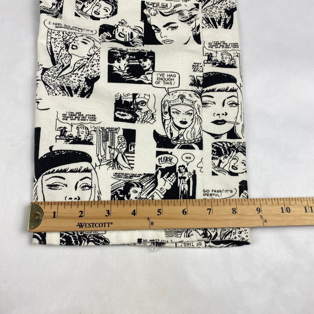 Reformation Newsprint Jeans Women's Size 2* Black and White Comic Print - Picture 15 of 16